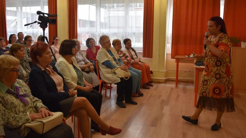 Dr. Fodor Réka évtizedes elkötelezett munkájával jelentős hatást gyakorolt az afrikai közösségekre. Az ő fáradhatatlan erőfeszítései révén számos projekt valósult meg, amelyek célja a helyi emberek életminőségének javítása. A galériában bemutatott fotók é