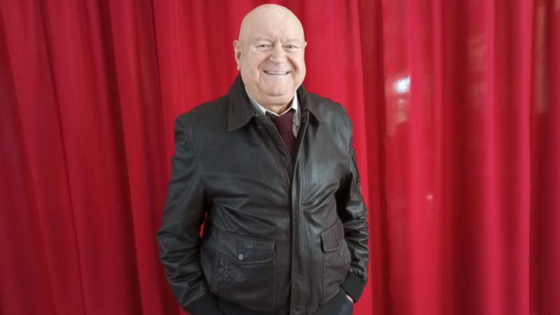 Az Idősek Napja felejthetetlen örömmel telt, köszönhetően Ihos József szórakoztató műsorának, amelyet egy vidám videóval is megörökítettek.