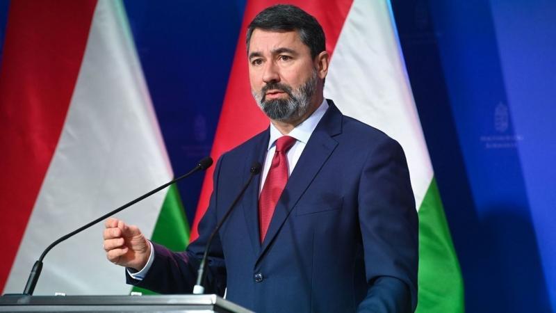 Hidvéghi Balázs rámutatott, hogy a háború folytatása mellett döntenek, amihez újabb tízmilliárd eurós és százmilliárd eurós forrásokra van szükségük.