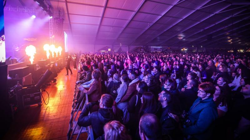 A Follow The Flow búcsúzott – felejthetetlen pillanatok a csabai koncerten, képekben és videókban.