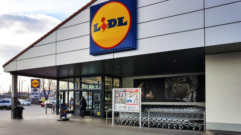 A Lidl bejelentése igazi szenzációt keltett, hiszen jelentős változásokra készül, amelyek számos vásárlót fognak érinteni.