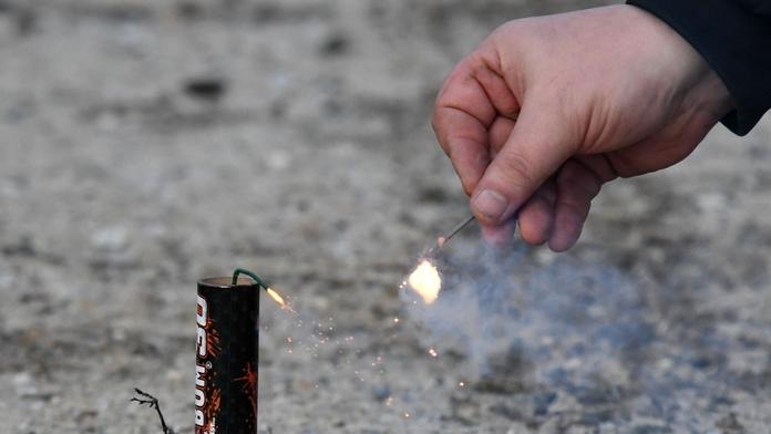 Felhívjuk a figyelmet, hogy a pirotechnikai eszközök alkalmazása az Alacsony-Tátrai Nemzeti Park területén szigorúan tilos. Az ilyen tevékenységek nemcsak a természet védelmét veszélyeztetik, hanem a helyi élővilágra is káros hatással lehetnek. Kérjük, ta