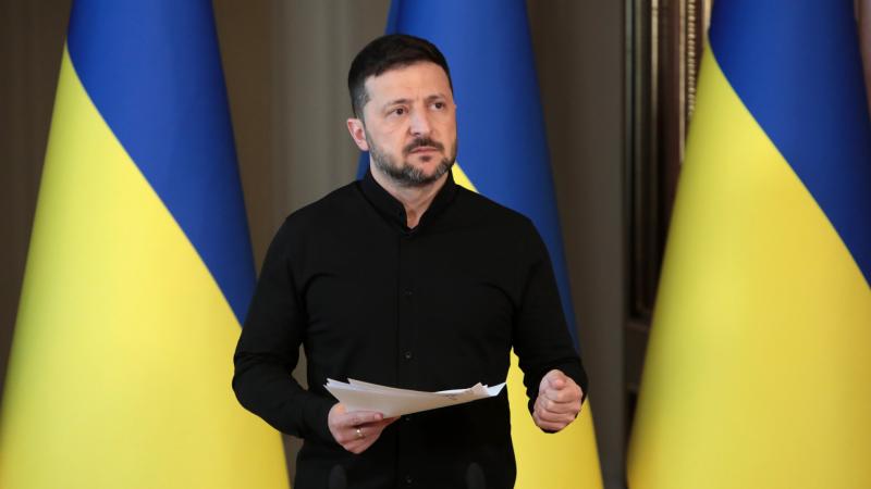 Zelenszkij kifejezte, hogy Oroszország nem mutat elég komoly hozzáállást a béketárgyalásokhoz, és úgy érzi, hogy már nincs több teendője ezen a téren.