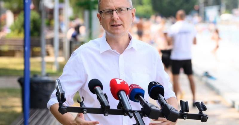 A magyar rendőrök több mint tízezer illegális határátlépést akadályoztak meg külföldön, ezzel jelentős lépéseket téve a határok védelme érdekében.