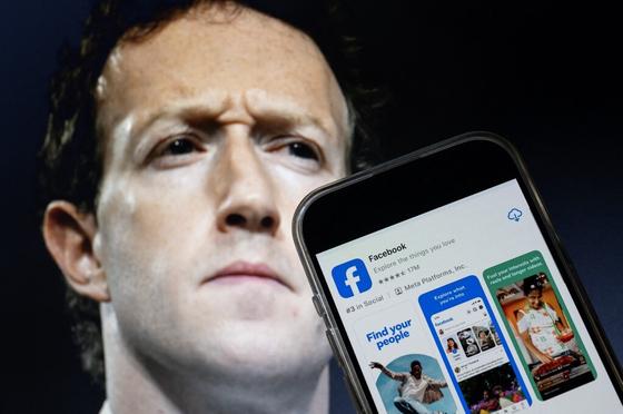 A Facebookon egyre inkább elszabadul az erőszak.