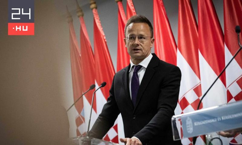 Szijjártó a magyar érdekeket sértő propaganda kifejezésének nevezte Zelenszkij városának kijelentéseit.