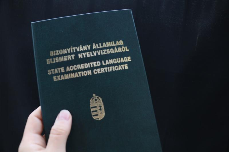 Már nem szükséges nyelvvizsga-bizonyítvány ahhoz, hogy valaki nyelvoktatóvá váljon.
