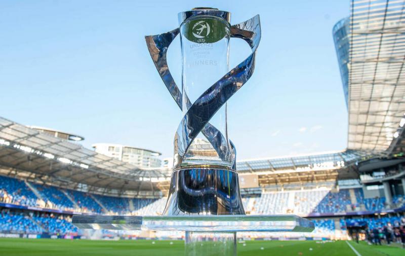 Természetesen, íme egy egyedi változat:

**Miért lehet, hogy a szlovák sport előrébb jár?** | ma7.sk

Ez a kérdés sokakat foglalkoztat, hiszen a szlovák sportágak fejlődése és teljesítménye számos szempontból figyelemre méltó. Milyen tényezők járulnak hoz