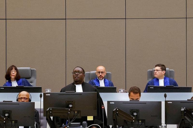 A Nemzetközi Büntetőbíróság működése továbbra is folytatódik, hiszen az intézmény határozottan szembeszáll az amerikai szankciókkal.