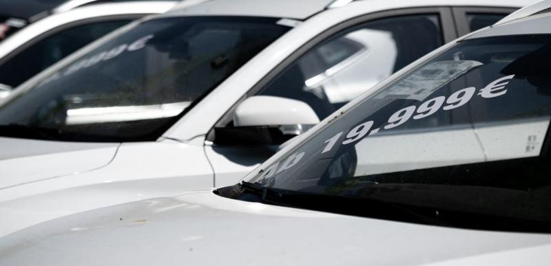 A forint enyhe erősödése újra megnyitotta a kapukat a külföldi használt autók áradatának, és máris elkezdődött a vásárlási láz.