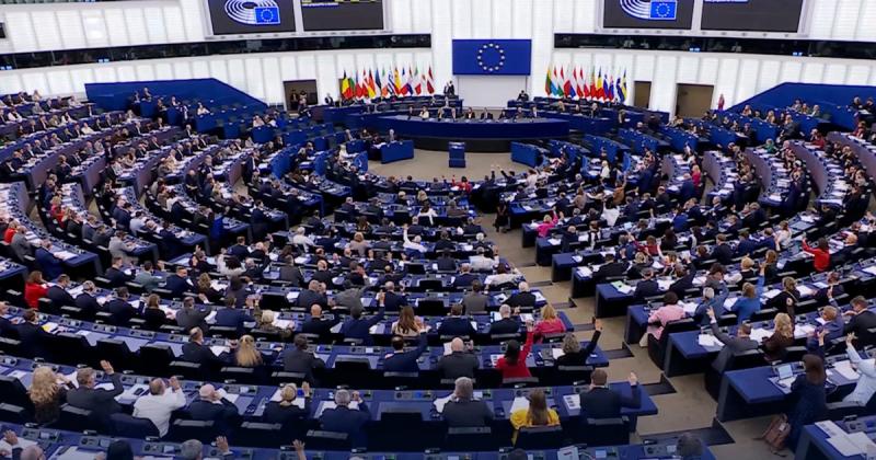 Orbán Viktor: Herr Weber irányítása alá vette a tiszai gyeplőt.