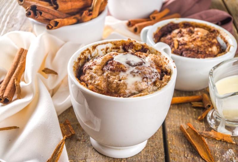 **10 perc alatt készült bögrés kuglóf mikróban – Egyszerű recept!**

Szeretnél egy gyors és finom desszertet készíteni, ami ráadásul nem igényel sok időt és különleges eszközöket? Akkor itt a tökéletes megoldás: a bögrés kuglóf, amelyet mindössze 10 perc 