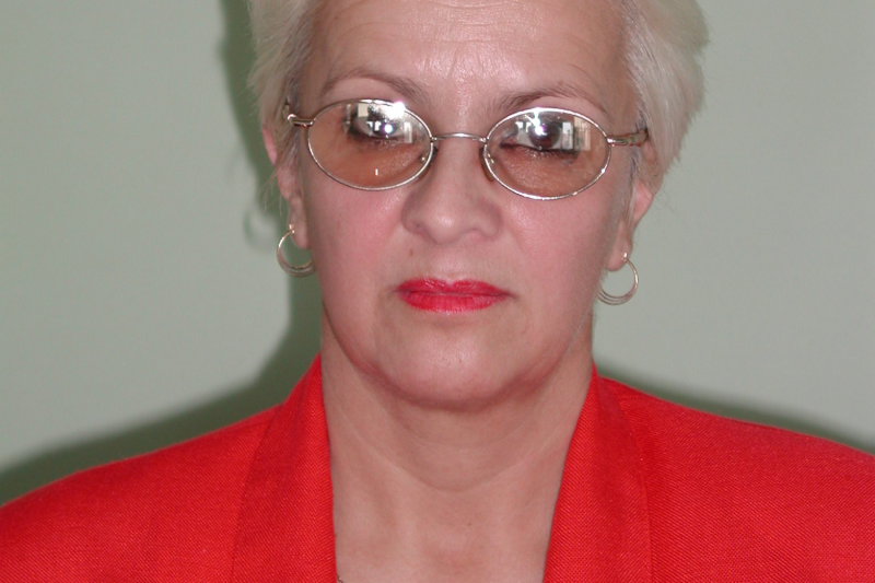 Ahol a víz és a föld határvonalát a természet festette, ott kezdődik egy új világ, ahol a hullámok suttognak, és a szél mesél. Itt, a part szélén, az álmaink és valóságunk határvonalán állunk, ahol minden pillanat egy új lehetőség, hogy felfedezzük a végt