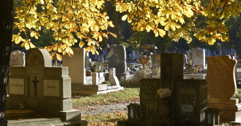 A magyar lakosság 70%-ának nincs félretett pénze a saját temetésére – miért maradunk csendben erről a fontos témáról?
