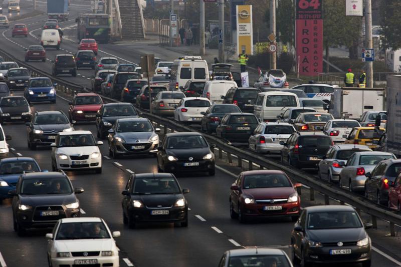 Sok magyar gépjárműtulajdonos talán nincs tisztában azzal, hogy ezzel a lépéssel akár több tízezer forintot is megspórolhatnak.